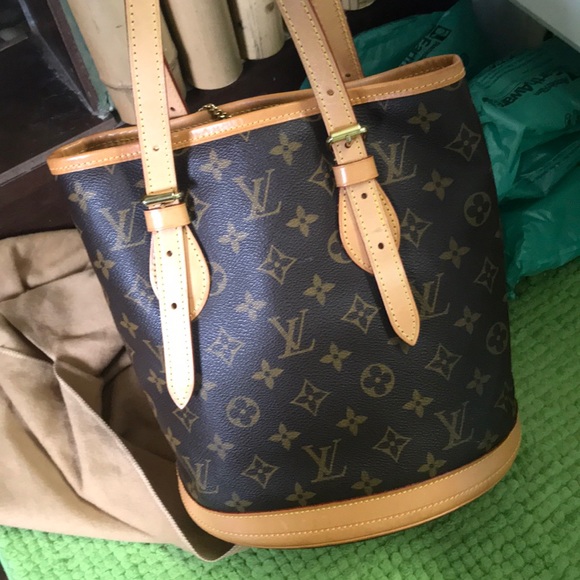 Authentic Louis Vuitton Petit Bucket - Picture 10 of 16